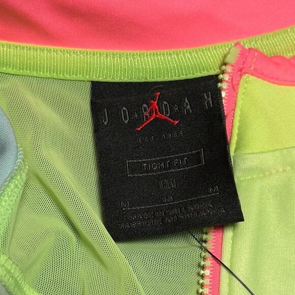 JORDAN Women’s Ghost Green Light Arctic Pink Light Dew Heatwave Printed Crop Top - Picture 4 of 8